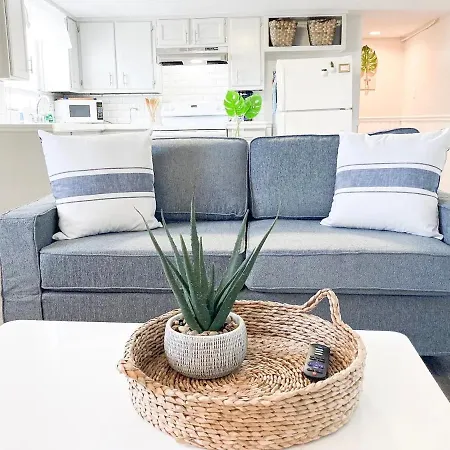 Sea-Clusion Villa